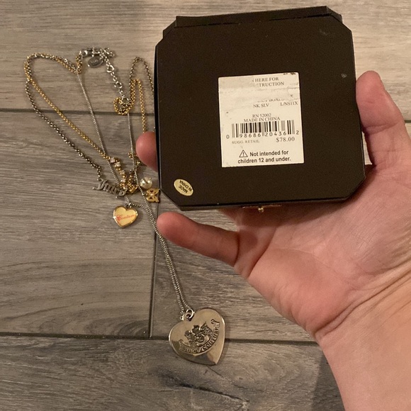 Juicy Couture Necklace and box born in the glamorous USA - Picture 9 of 11